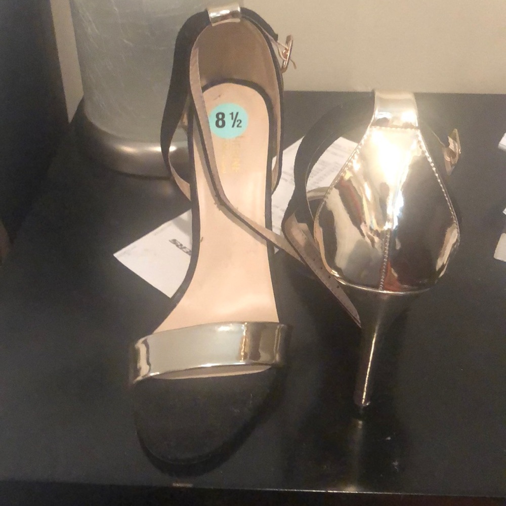 Catherine Malandrino heeled sandals NWT